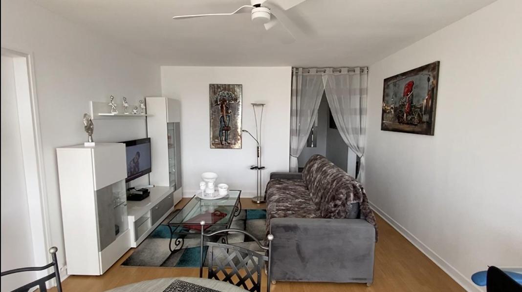Apartamento Le Mun-T2, balcons, parking, wifi, linge, produits, ménage inclus Reims Exterior foto