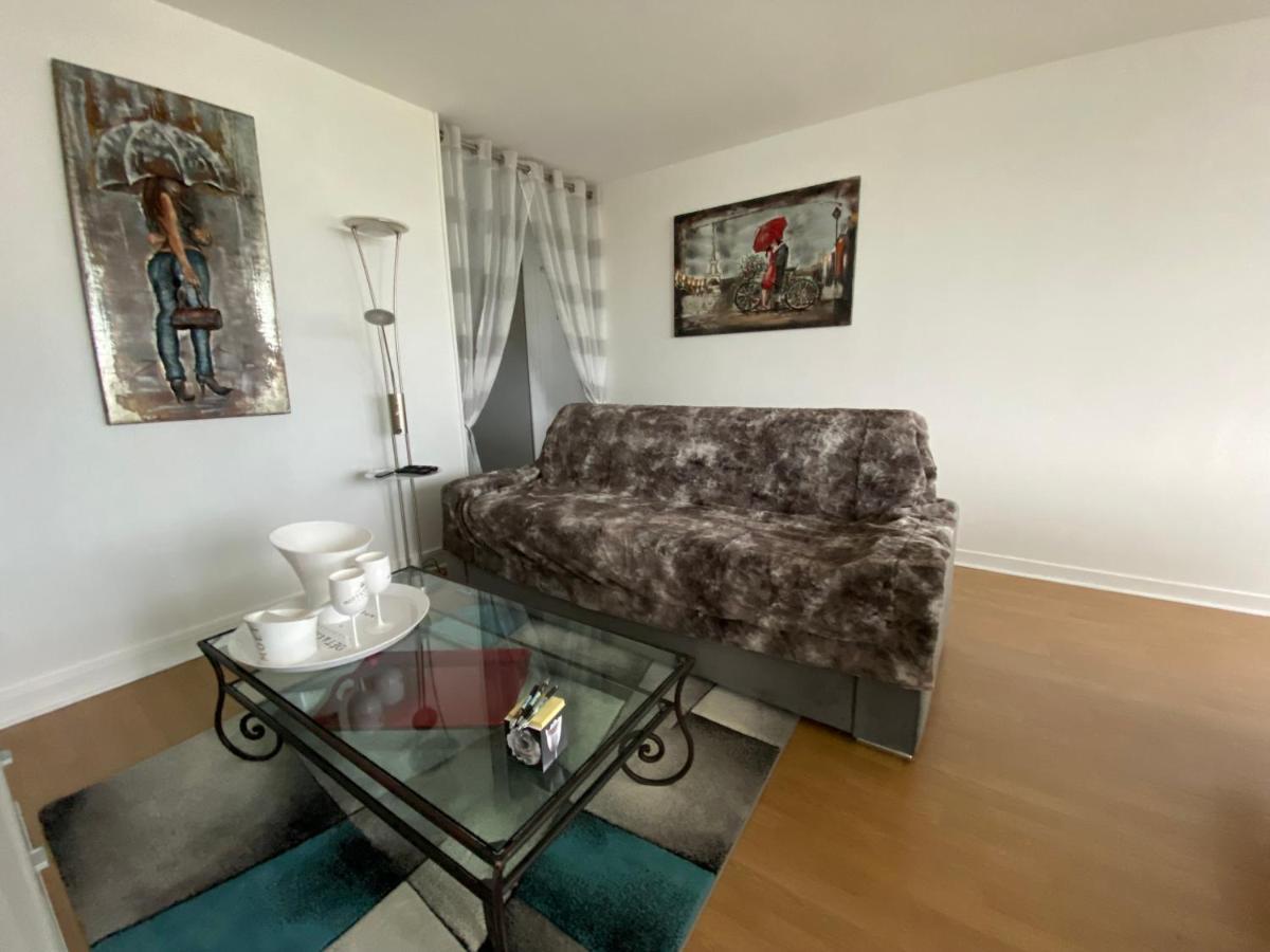 Apartamento Le Mun-T2, balcons, parking, wifi, linge, produits, ménage inclus Reims Exterior foto